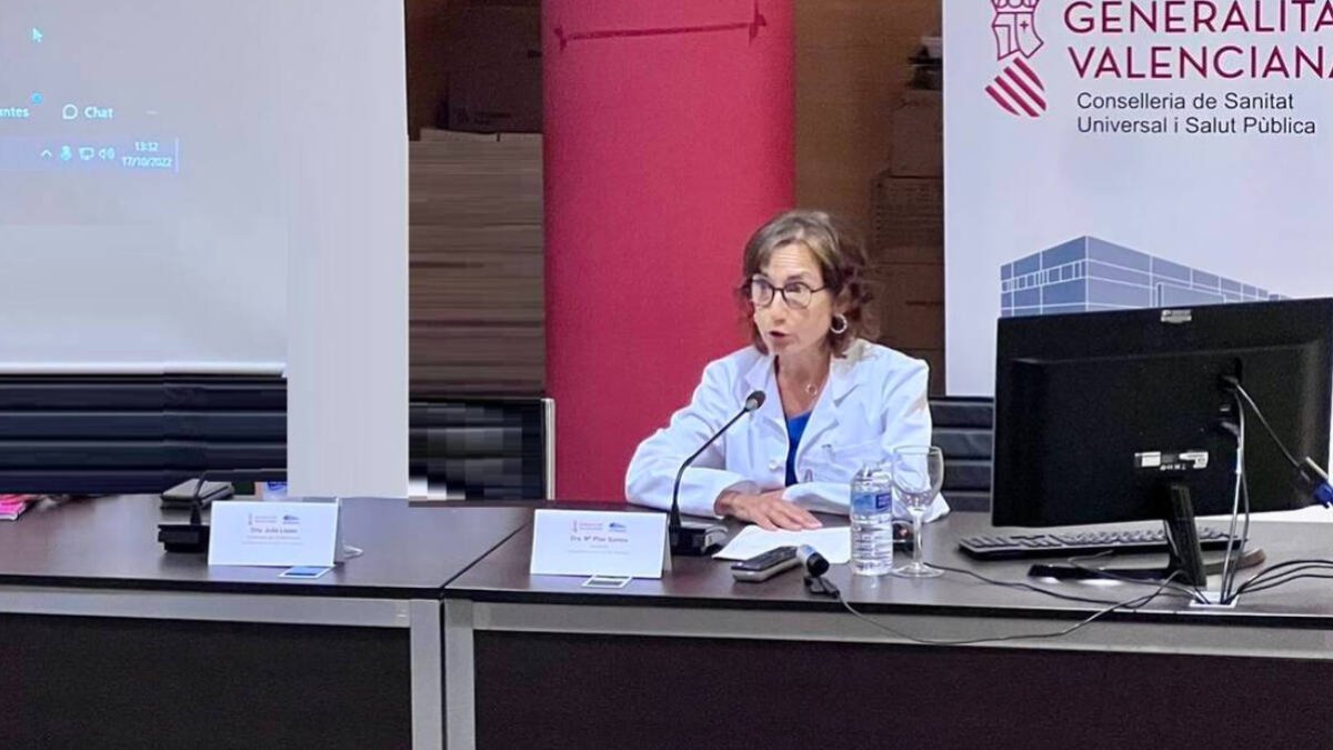 Cae la gerente del Hospital Torrevieja, ceses en cadena por el caos de gestión