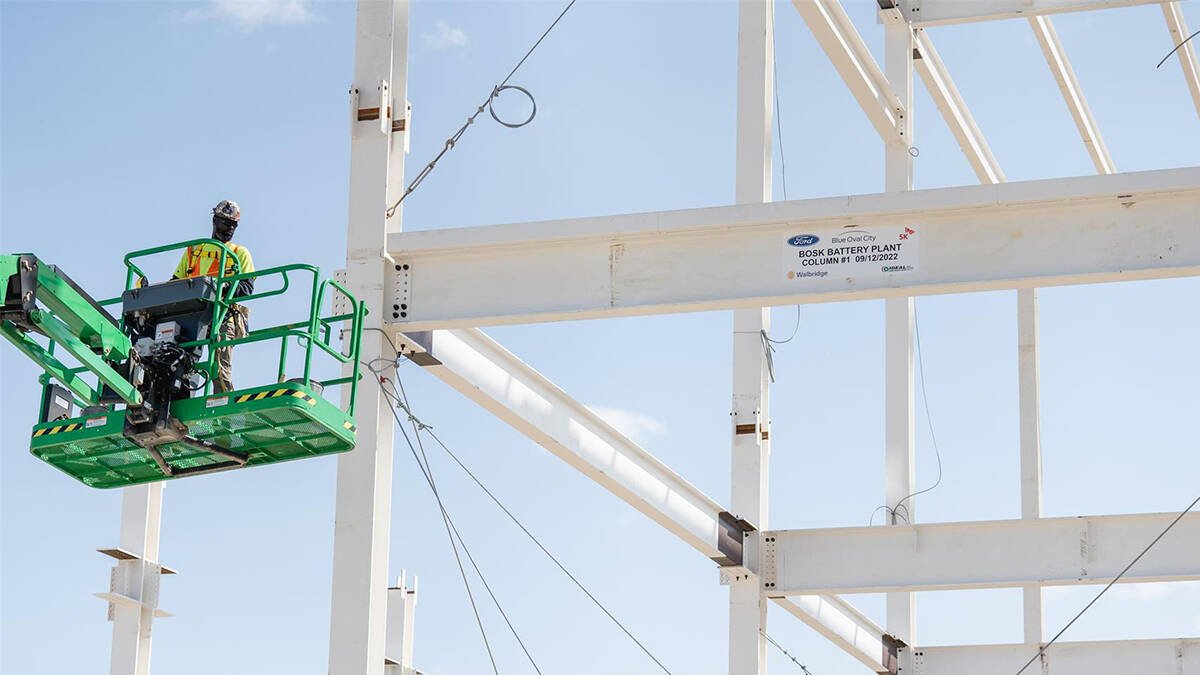 Ford inicia la construcción de su nueva planta de vehículos eléctricos en EE.UU