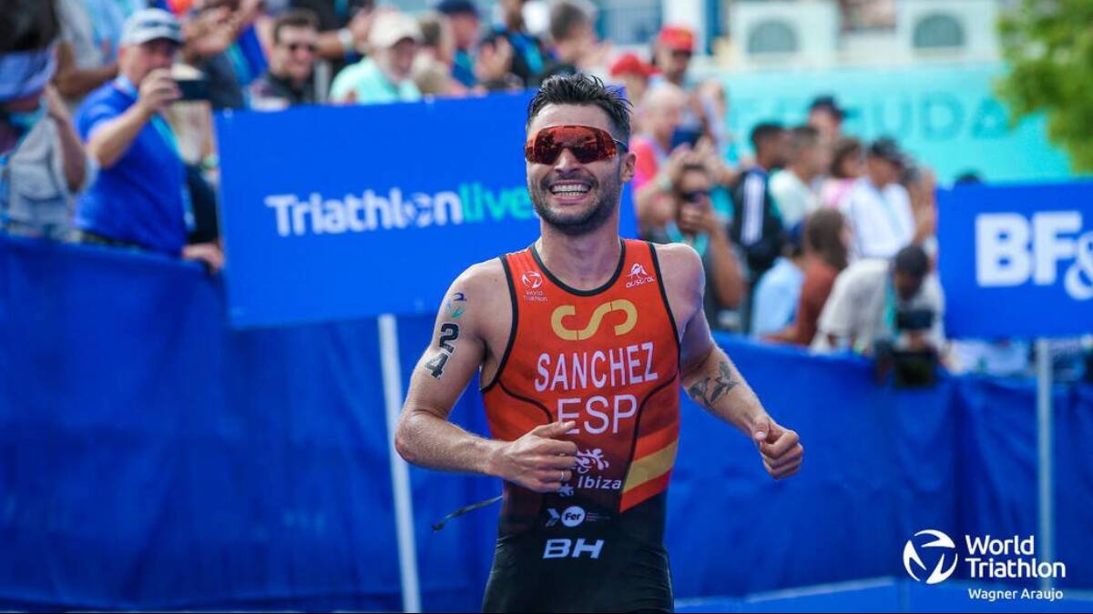 Bronce para Roberto Sánchez Mantecón en las World Triathlon Series