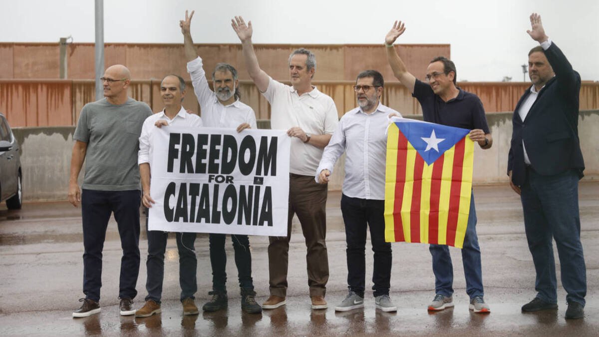 El Gobierno no se esconde y pone la alfombra roja para los presos del procés