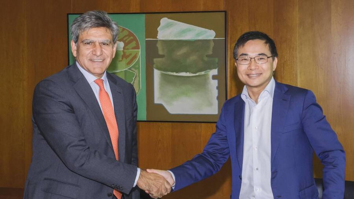 El Santander se asocia con Envision para movilizar una economía neutra