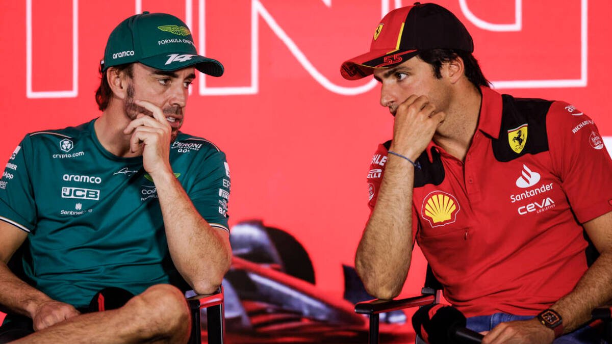 Fernando Alonso y Carlos Sainz en una foto de archivo.