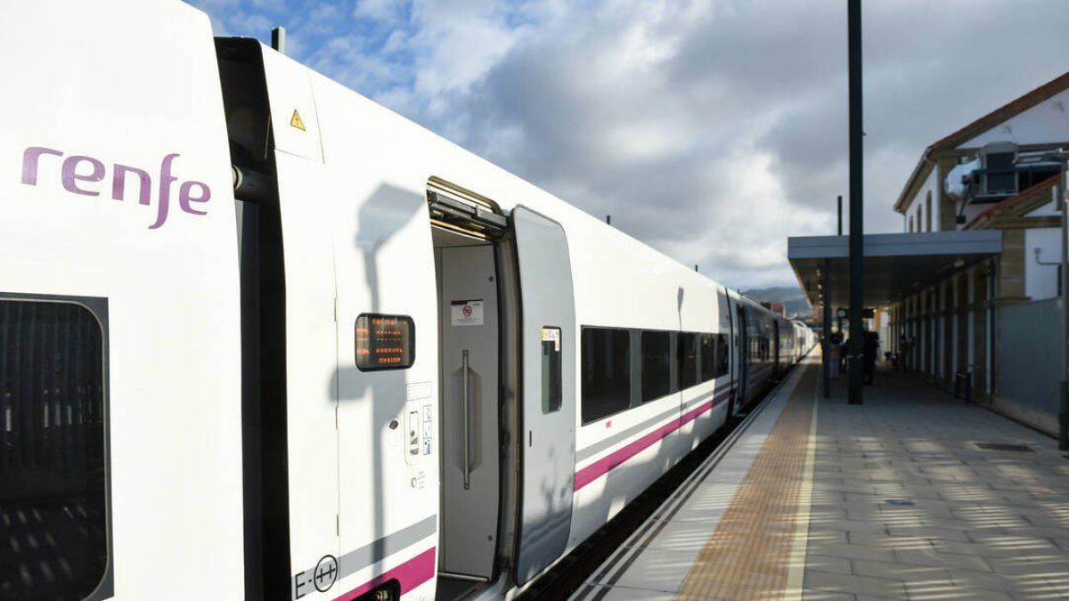 Renfe espera recuperar los 34 millones de viajeros en AVE el año que viene