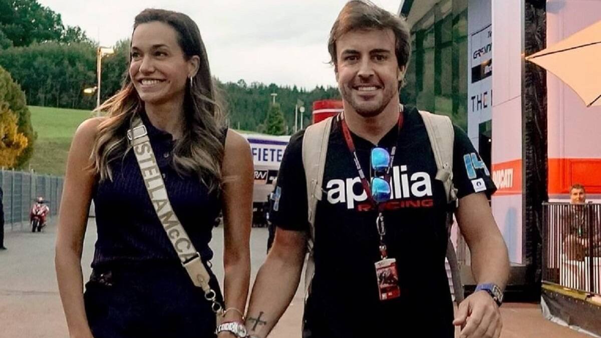 Andrea Schlager y Fernando Alonso, en una imagen reciente cuando aún estaban juntos.