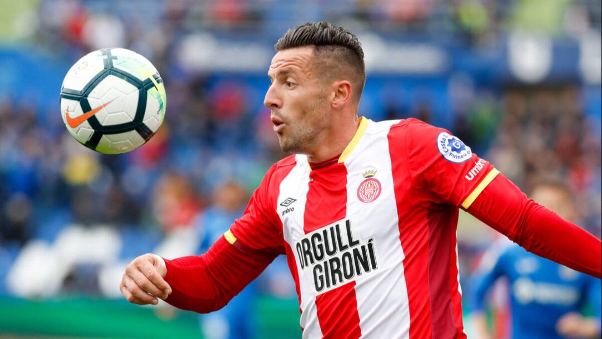 Aday Benítez, en un partido con la camiseta del Girona.