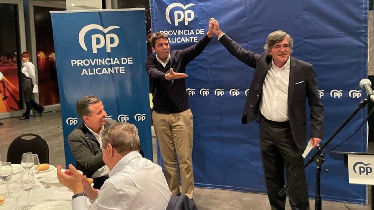 Mazón promete ampliar el Hospital de Alcoy y “decir adiós al ninguneo”