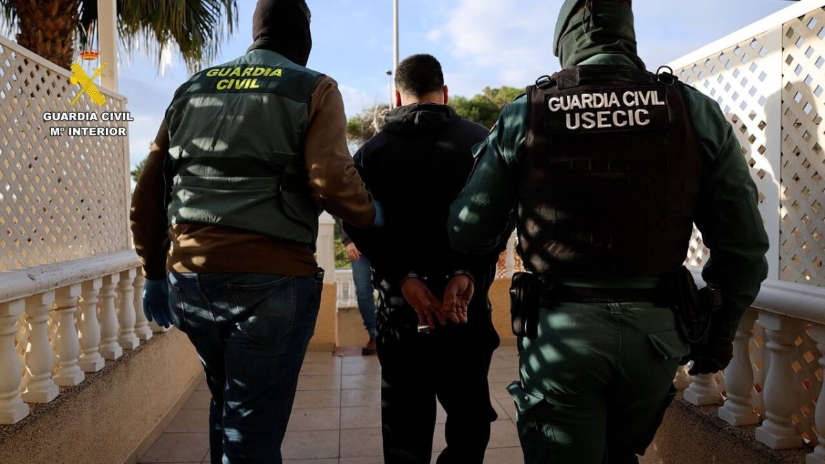 Imagen archivo arresto en Alicante - GUARDIA CIVIL