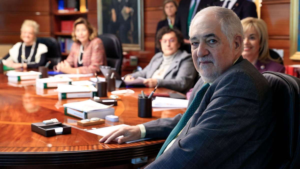 Cándido Conde Pumpido, en el último pleno del nueco TC.