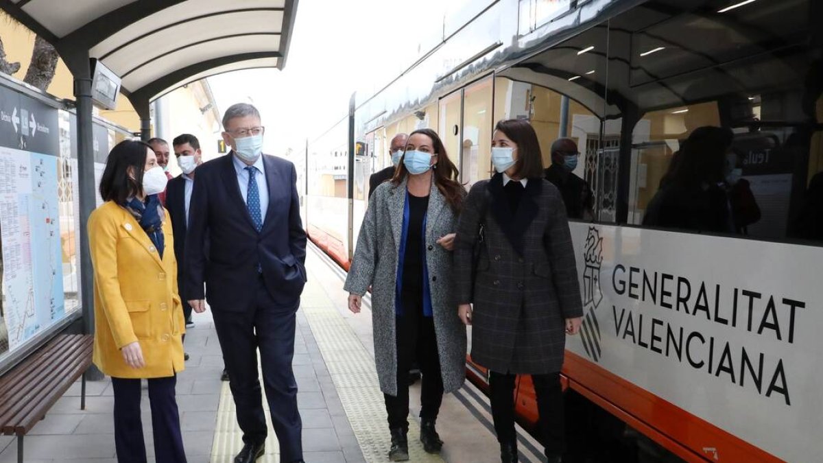 Puig en la puesta en servicio del última tramo renovado del TRAM entre Gata y Dénia - GVA