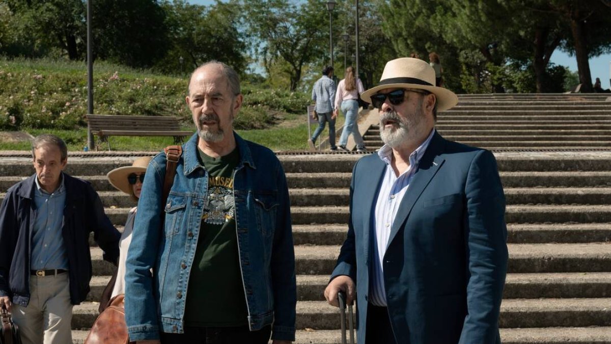 Una imagen de la segunda temporada de 'Sentimos las molestias'.