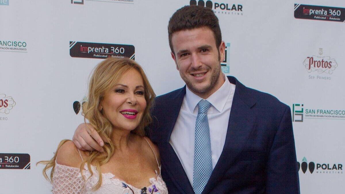 Ana Obregón y su hijo Aless. Europa Press.