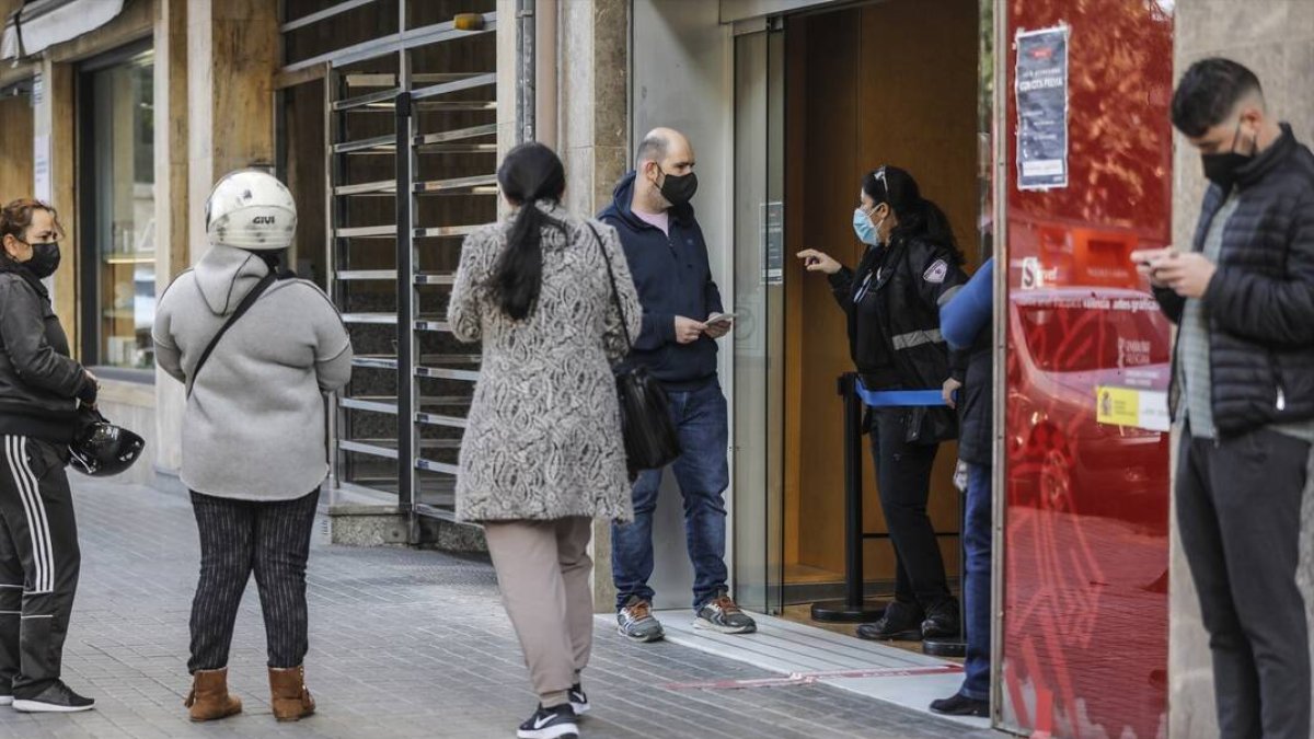 Una oficina del SEPE (antiguo INEM), en Valencia.