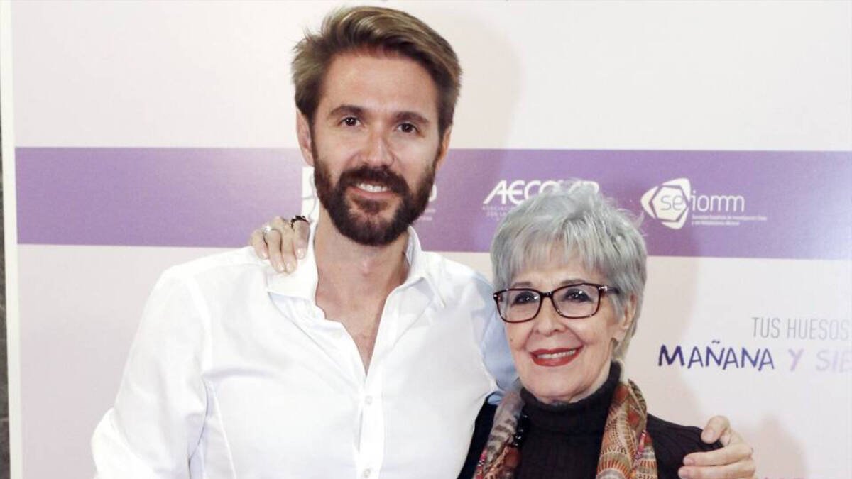 Concha Velasco y su hijo