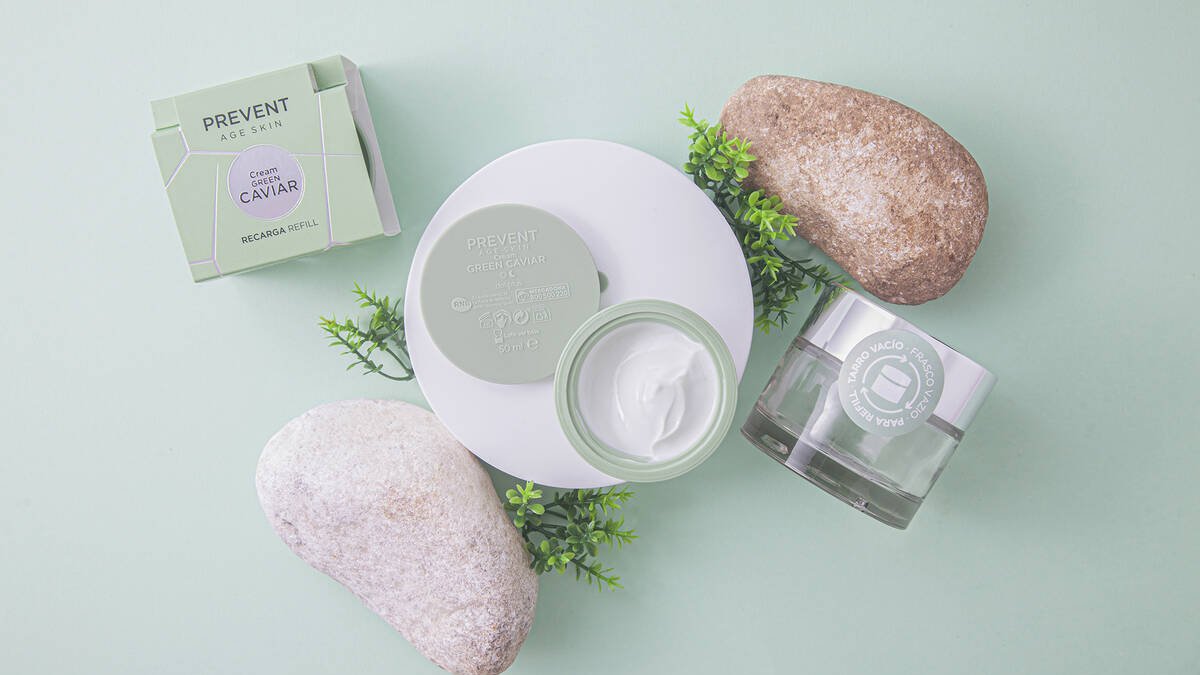 La nueva crema Green Caviar de Deliplus, con su tarro vacío y su recambio - Mercadona