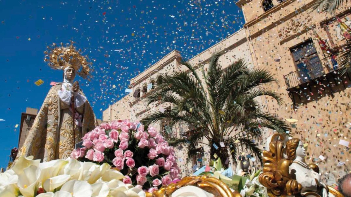La Virgen de la Asunción en la procesión de las Aleluyas de Elche