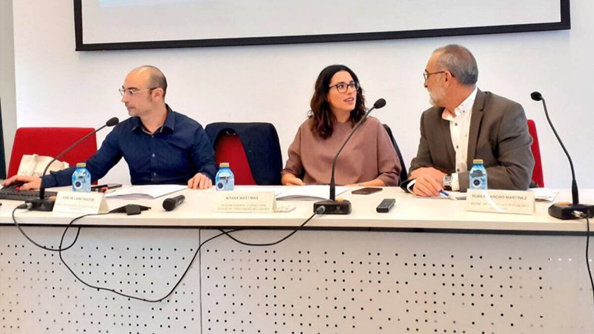 Aitana Mas y su director general, José de Lamo