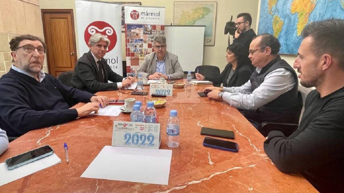 El PP denuncia falta de ayudas del Consell al mármol y pide Centro Tecnológico