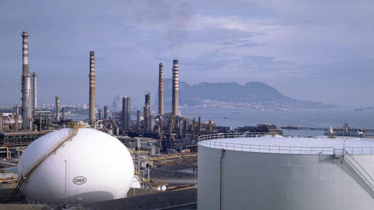 Instalaciones de Cepsa en San Roque.