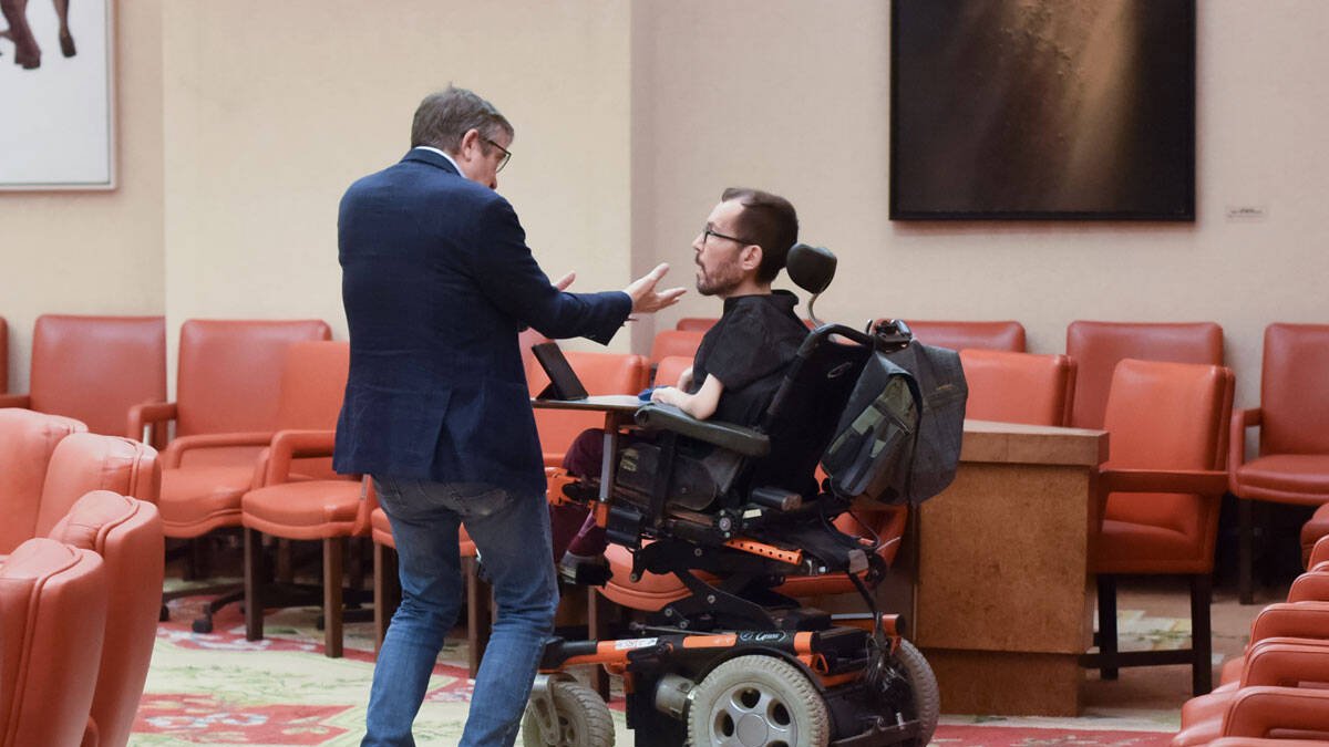 Los portavoces del PSOE y Podemos, Patxi López y Pablo Echenique
