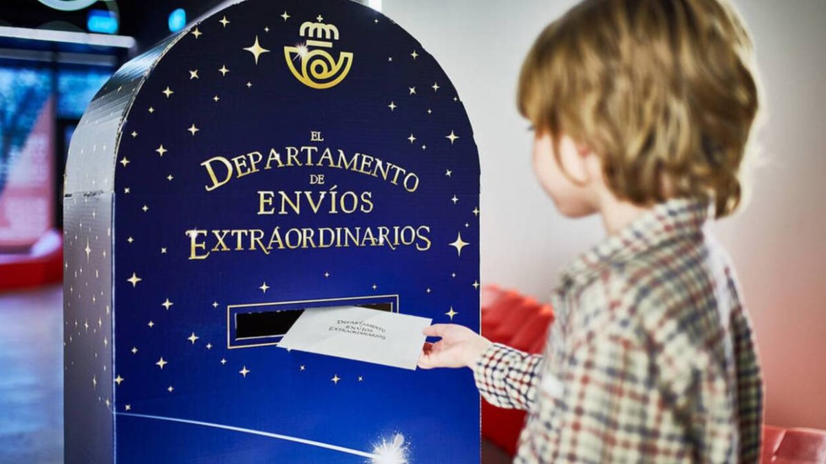 Imagen del Buzón de a Navidad instalado por Correos - CORREOS