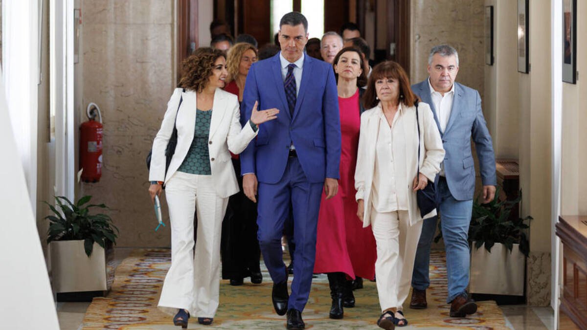 Pedro Sánchez llegando al Congreso el pasado martes para reunirse con el Grupo Parlamentario Socialista tras el 28M