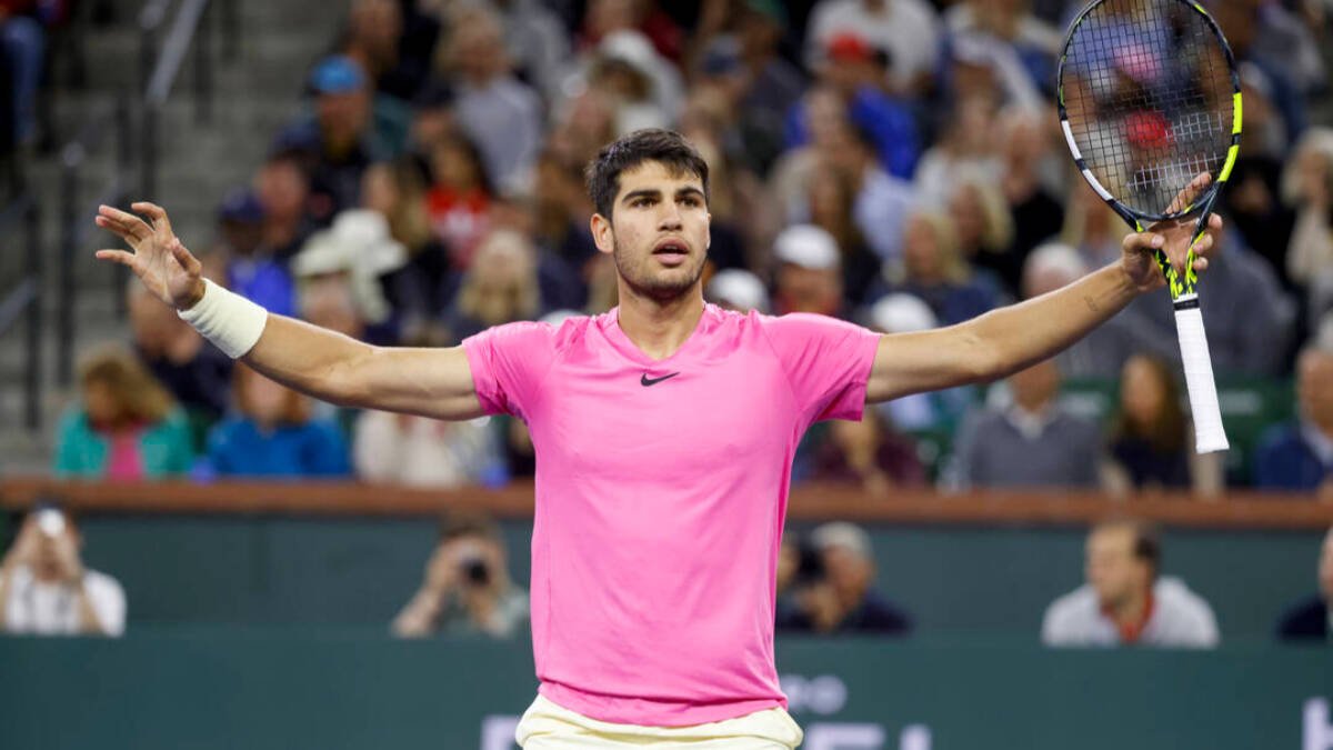 Carlos Alcaraz durante un partido de Indian Wells 2023.