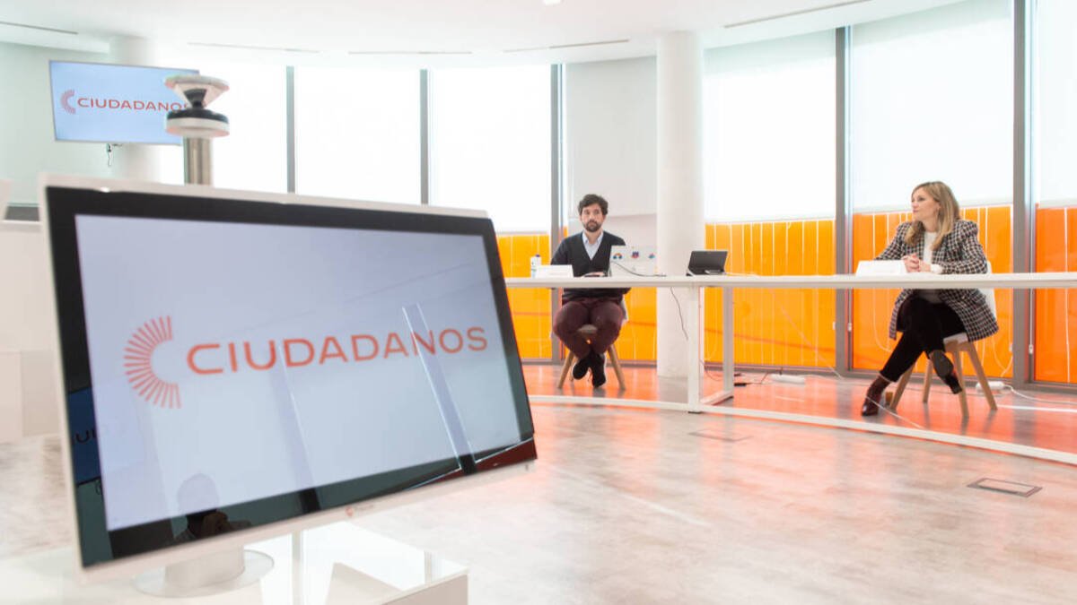 Ciudadanos se desangra en el momento de formar listas municipales