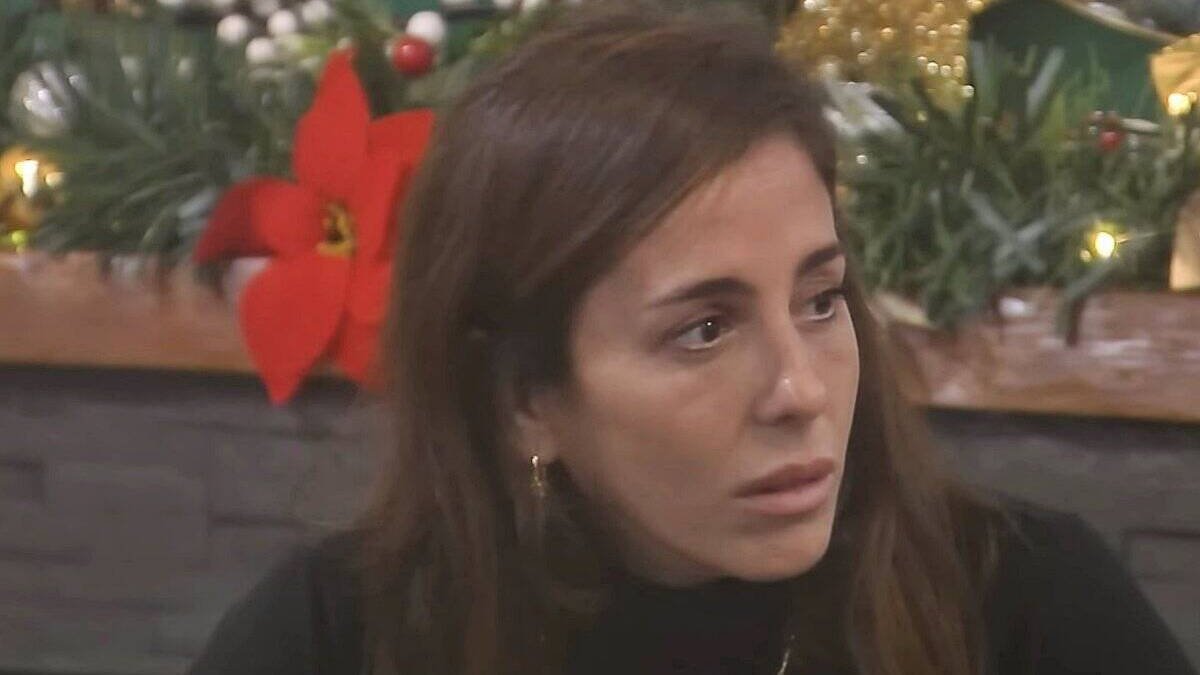 Anabel Pantoja, muy indignada en su cámara oculta.