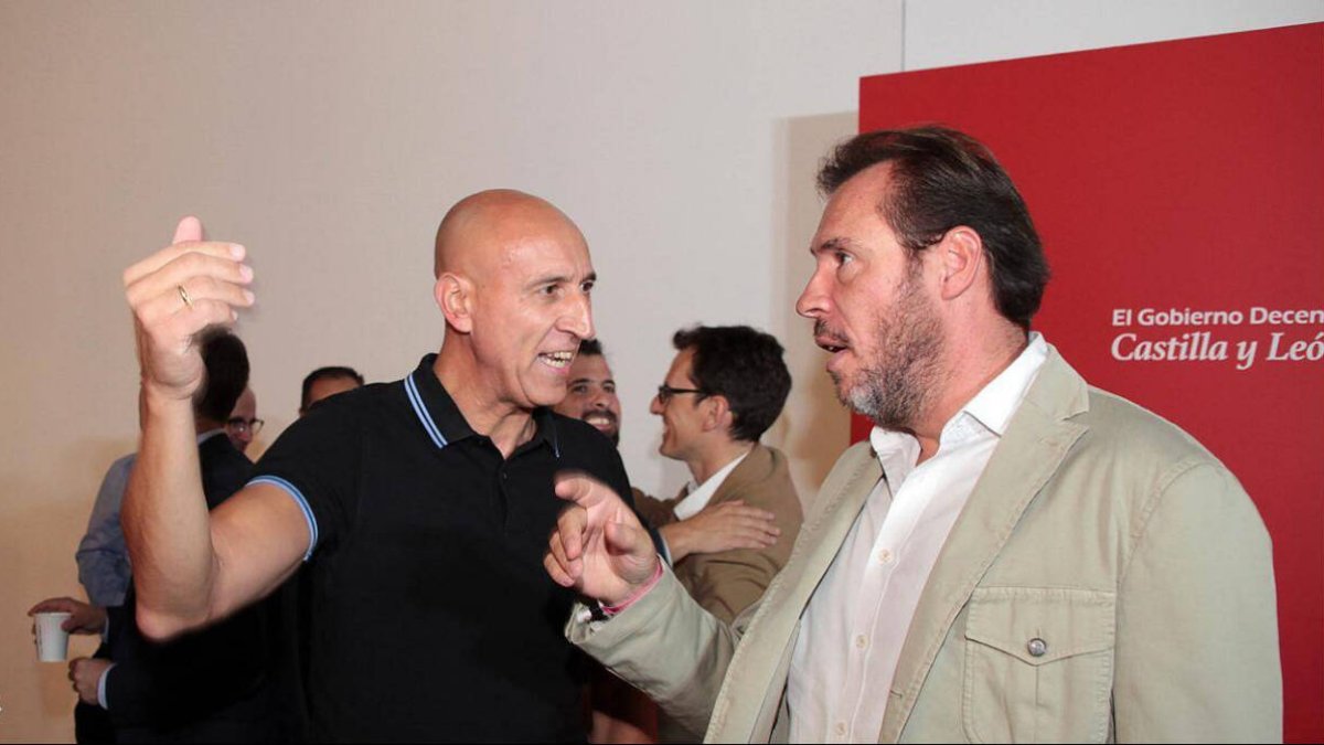 El alcalde de León, José Antonio Díez, y el de Valladolid, Óscar Puente
