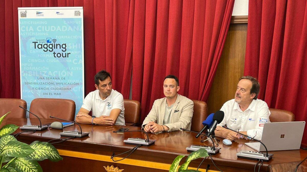 Santa Pola acull una setmana de pesca i ciència