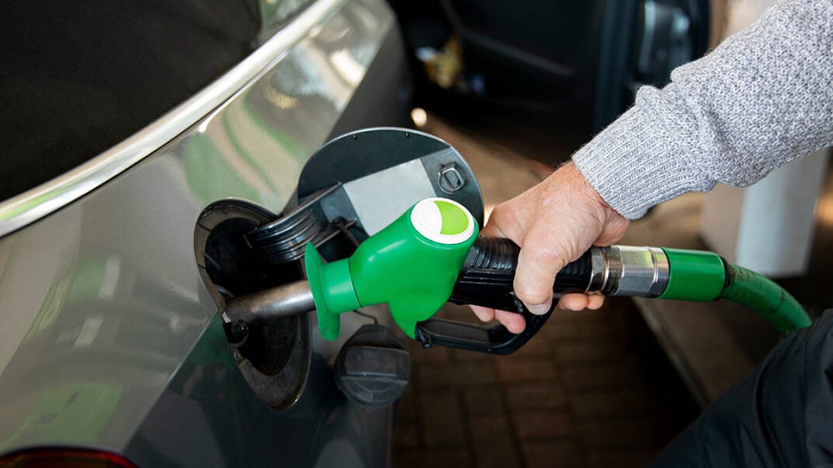 ¿Cuanto costará llenar un depósito con gasolina sintética?