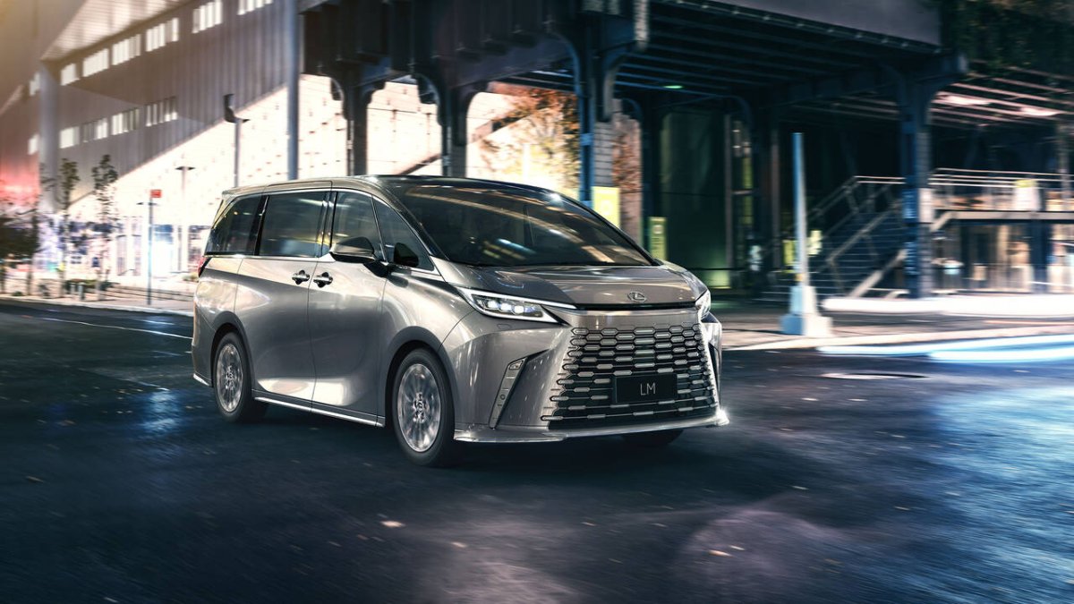 Nuevo LM de Lexus