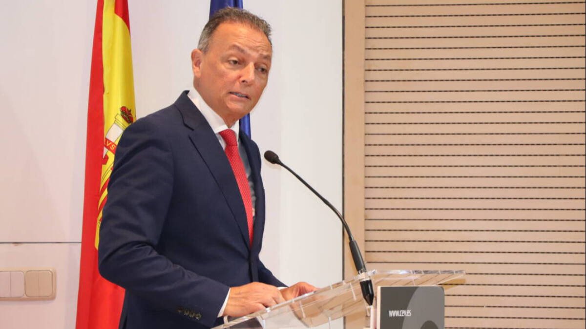 El presidente de la CEV, Salvador Navarro.