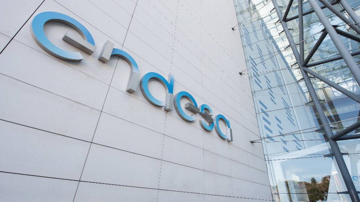 Endesa suma más de 130.000 beneficiarios de bono social y llega al medio millón