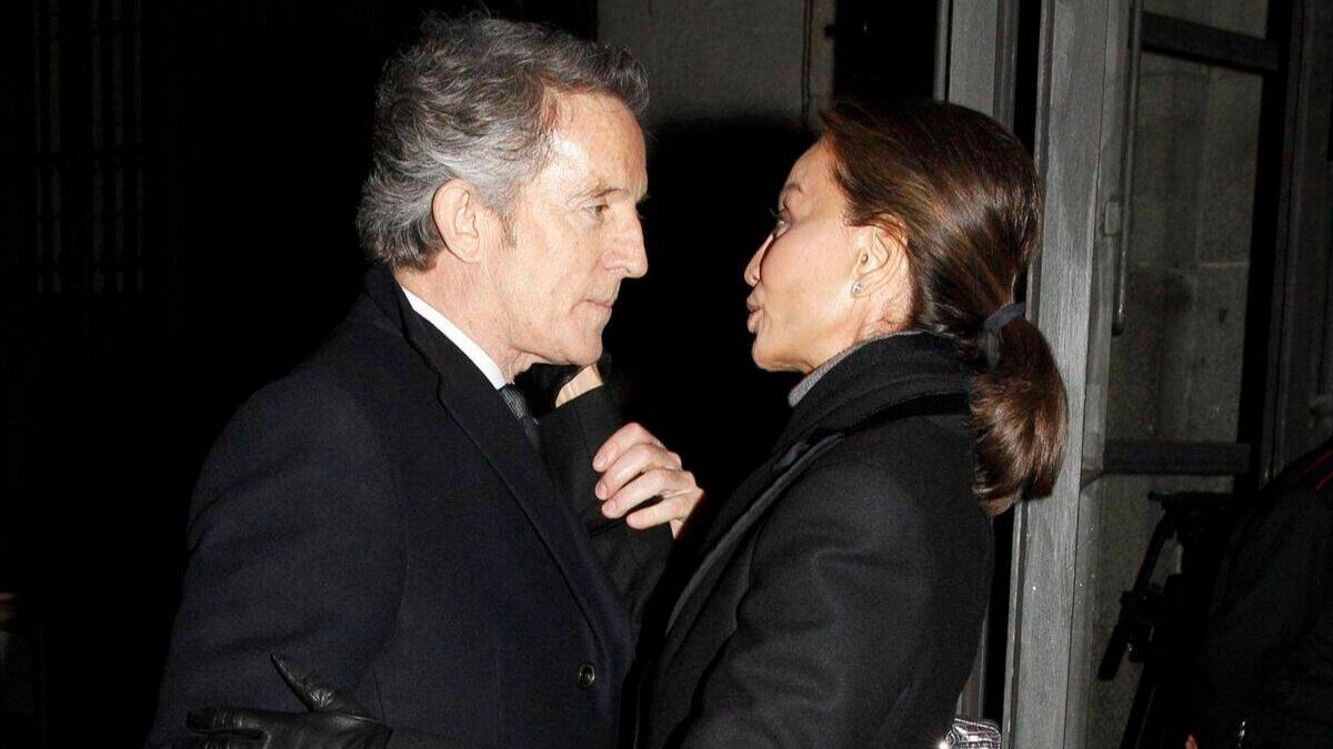 Alfonso Díez e Isabel Preysler, en todos los titulares del corazón.