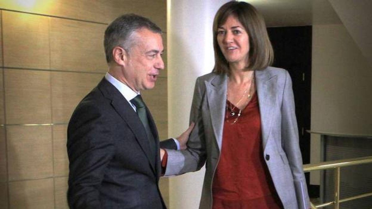 Urkullu y la vicelendakari socialista, Idoia Mendia.