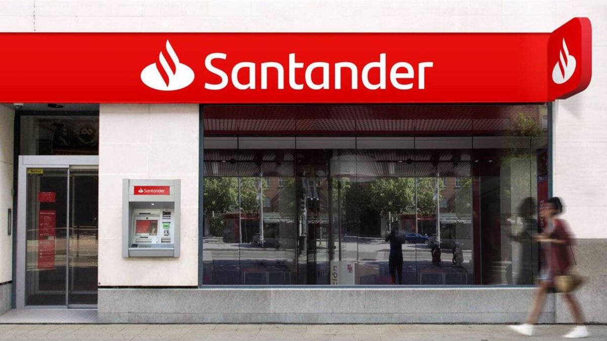 Santander crece en ingresos totales hasta llegar a los 14.000 millones de euros