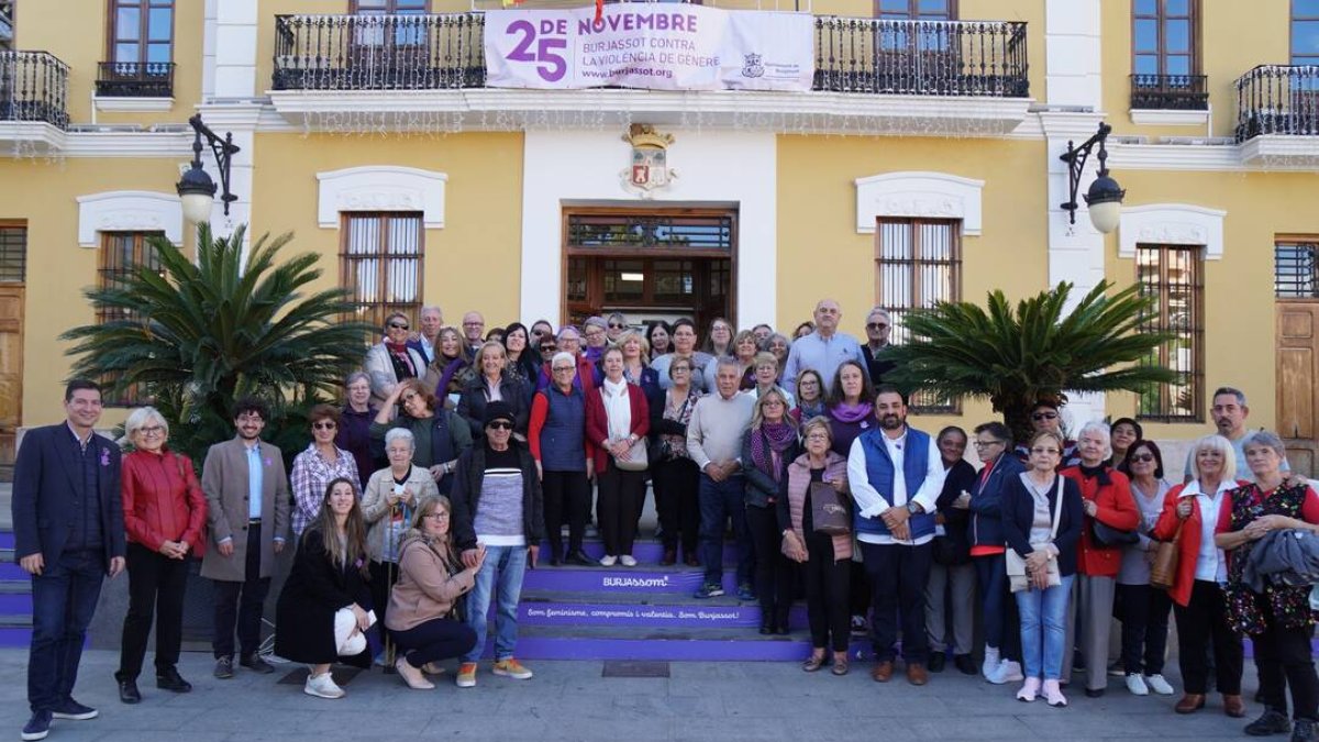 Burjassot planta cara a la violència contra les dones