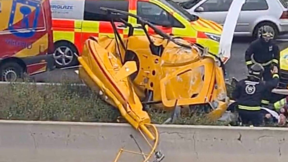 El helicóptero estrellado en la M-40 de Madrid