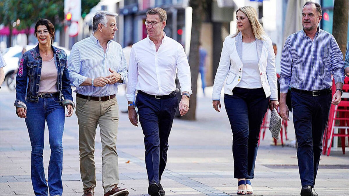 Feijóo con Javier de Andrés e Iturgáiz.