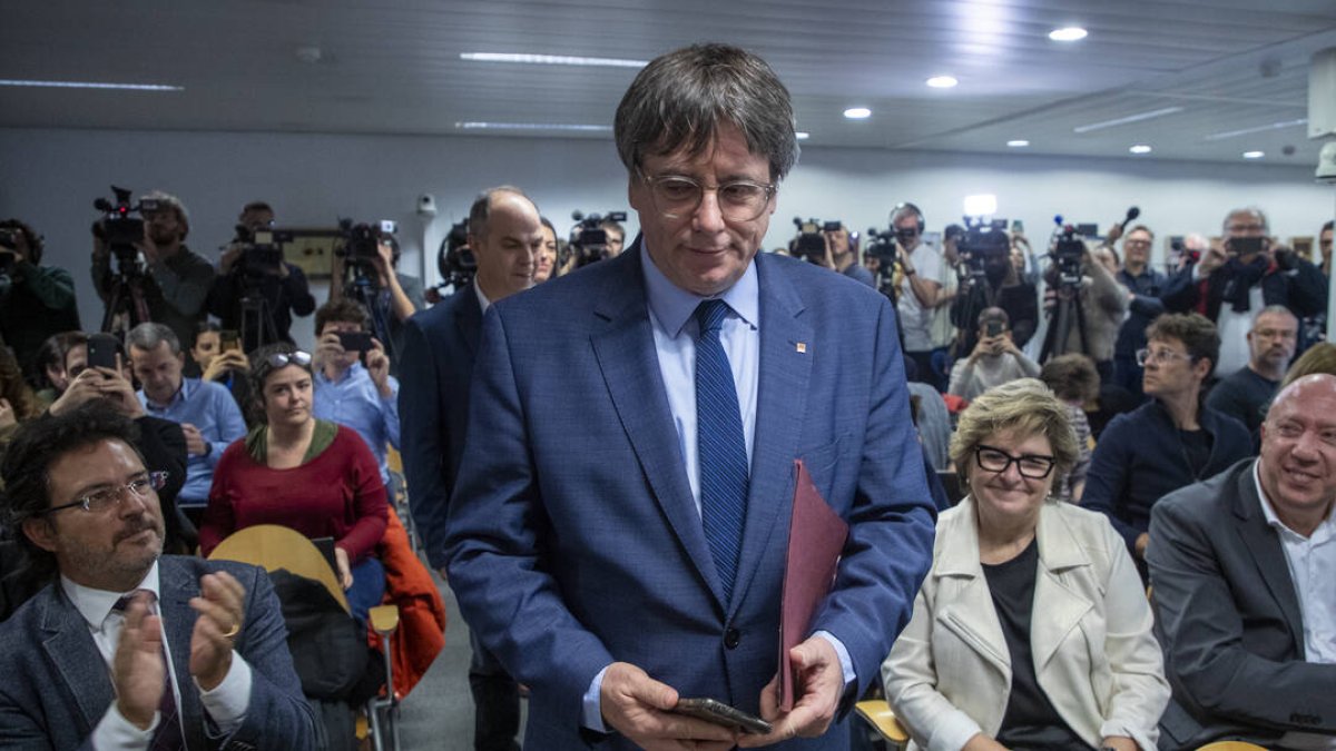 El expresidente de la Generalitat y eurodiputado de Junts, Carles Puigdemont tras el acuerdo de investidura con el PSOE.