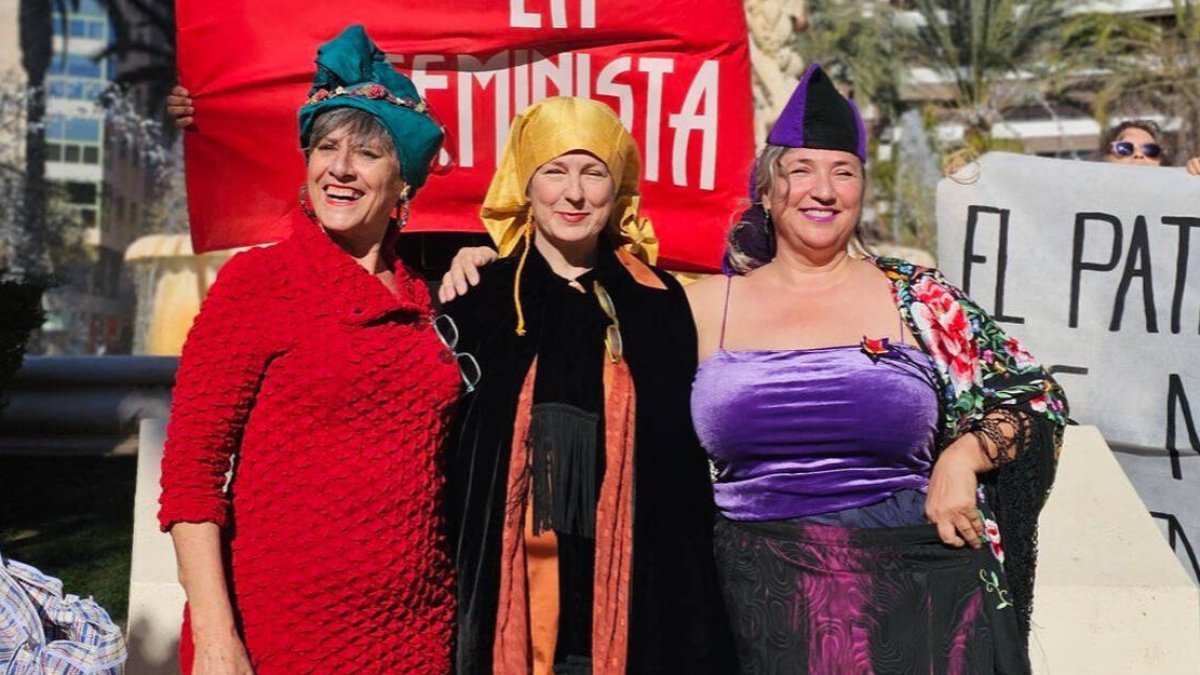 Las 'magas republicanas' en Alicante