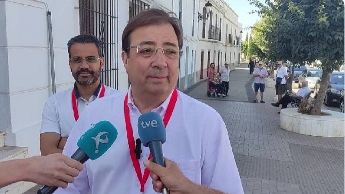 Guillermo Fernández Vara, tras votar en las elecciones del pasado 23 de julio.