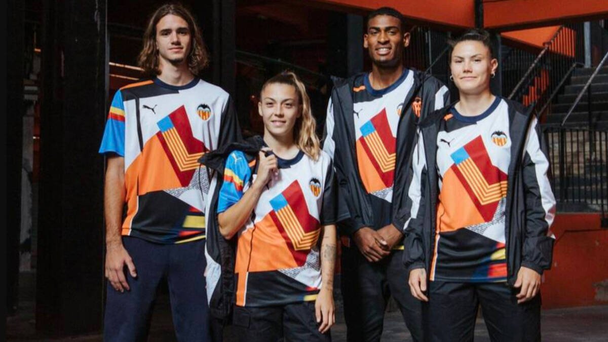 Camiseta exclusiva del Valencia CF