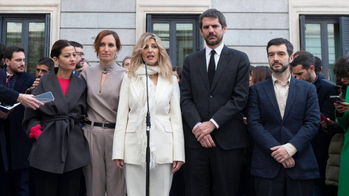 Yolanda Díaz con los ministros de Sumar
