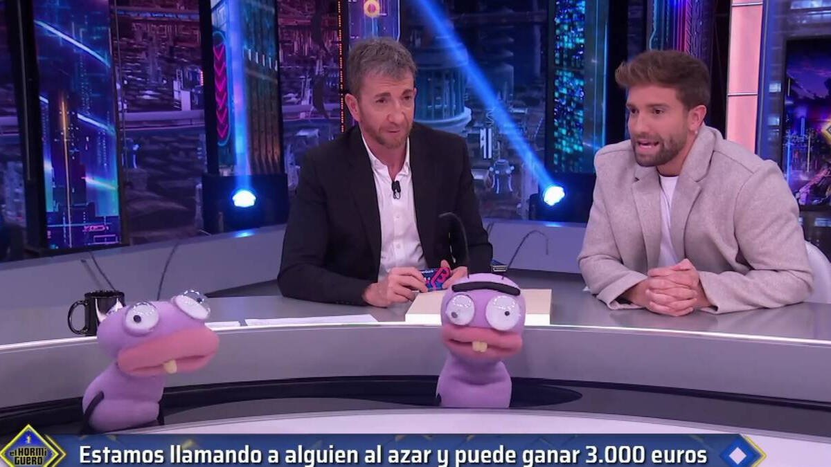 Pablo Motos y Pablo Alborán, en El Hormiguero este martes.