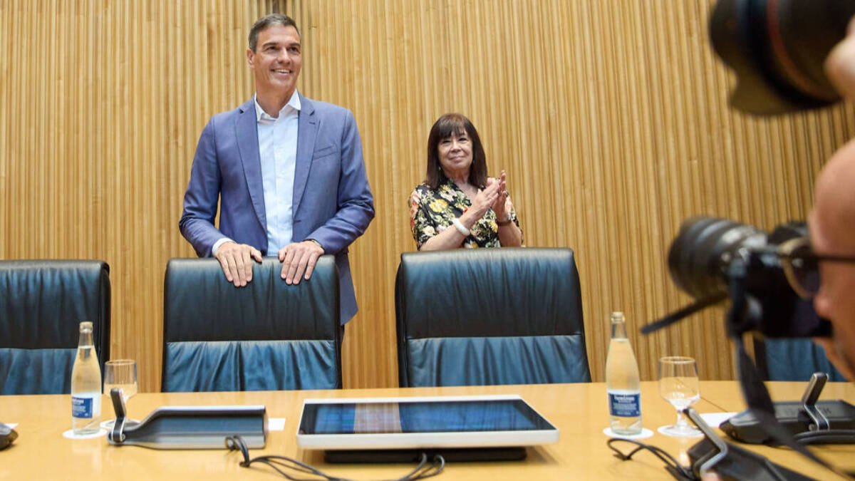 Pedro Sánchez, ayer, ante los diputados y senadores del PSOE.