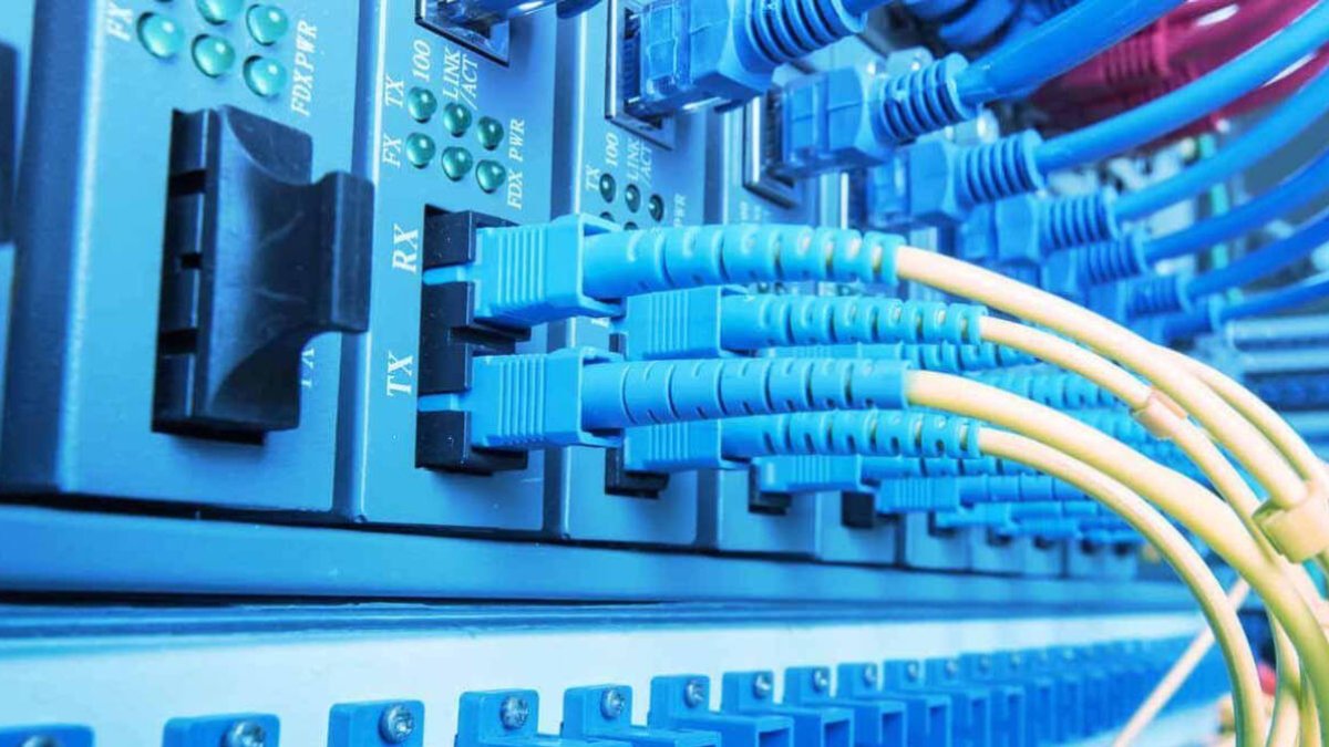 Los precios de los servicios NEBA puedan ser fijados libremente por Telefónica, siempre que puedan ser “replicados” por la competencia.