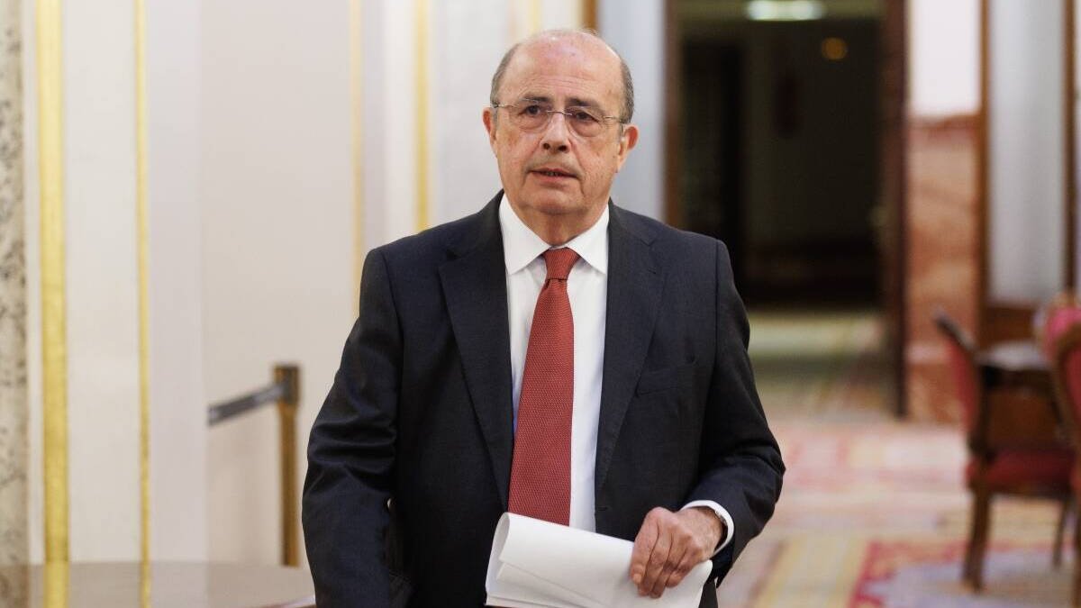 Ignacio Gil Lázaro a su llegada a una reunión de la Mesa del Congreso de los Diputados