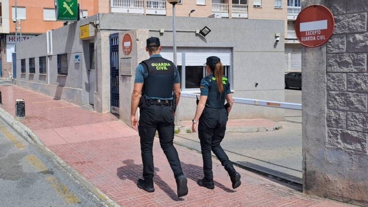 Agentes de la Guardia Civil